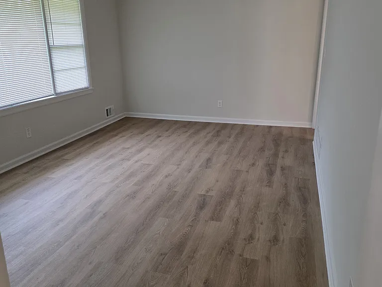 3011 Rollingwood Ln — Photo 9