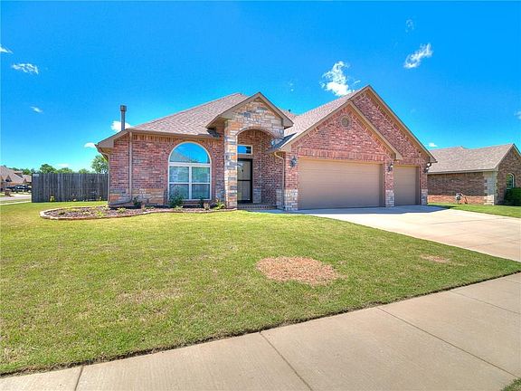 2nd image of 3613 Mustang Creek Cir