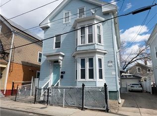 17 Pekin St, Providence, RI 02908