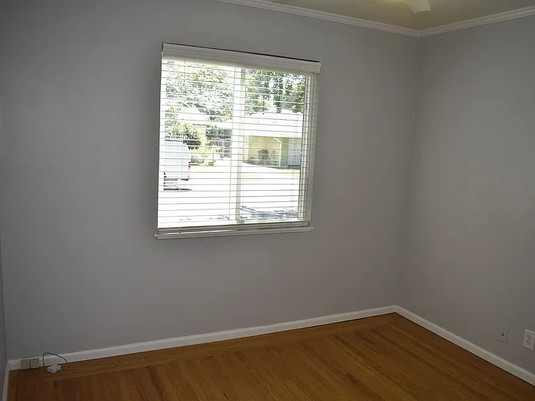 5311 Callister Ave — Photo 11