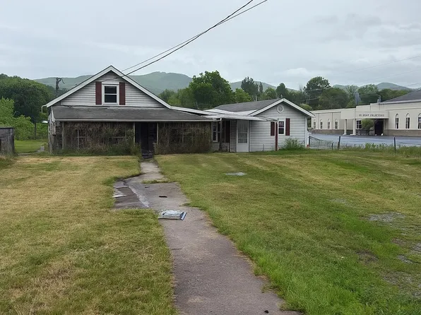 1357 Broad St, Elizabethton, TN 37643