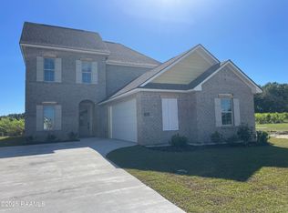 305 Benson Grove Dr, Youngsville, LA 70592