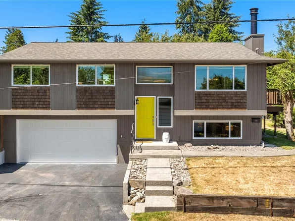 3017 SW Holden Street, Seattle, WA 98126