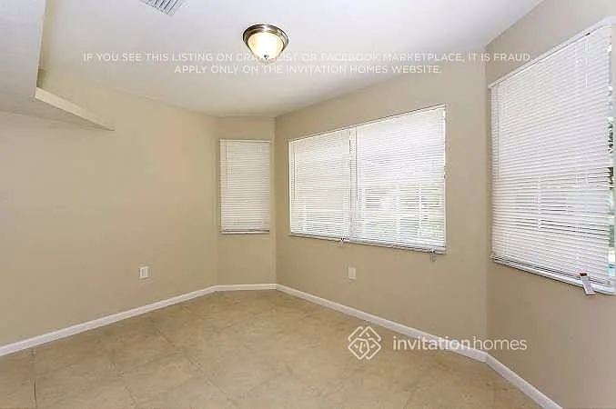 630 SW 29th St — Photo 7