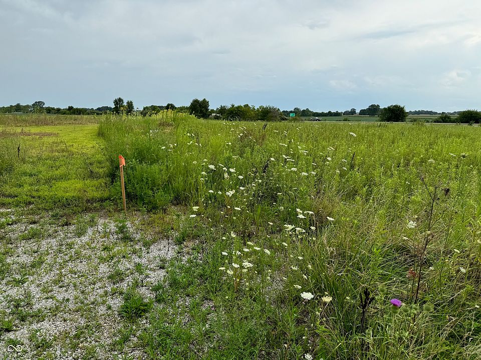 2nd image of 2170 W County Road 1000 N