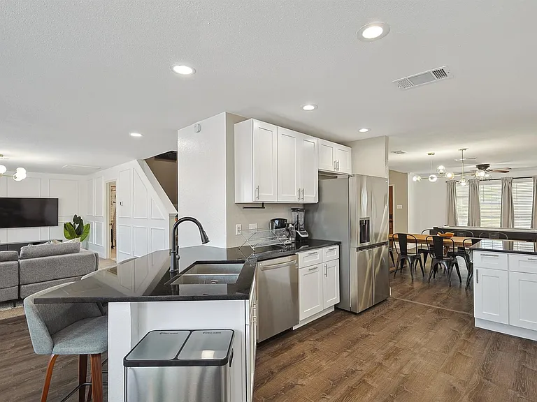 1000 Sagewood Ln — Photo 4