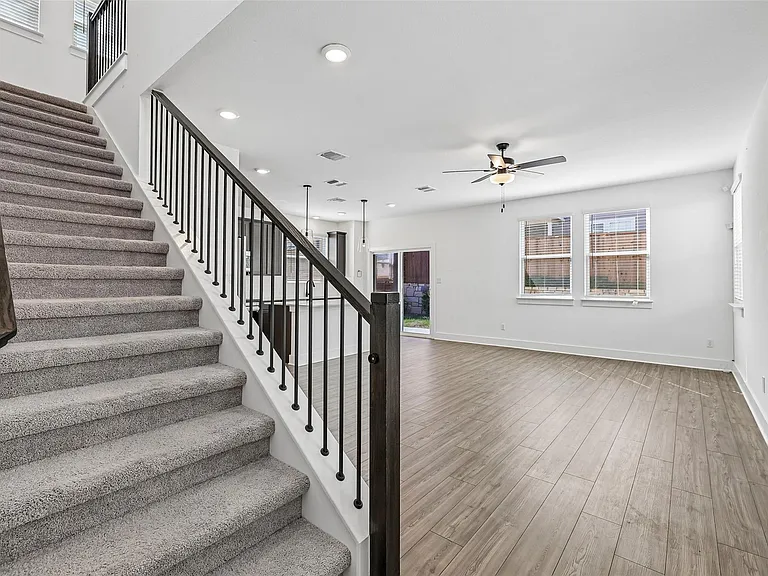 155 Sycamore Pines Ln — Photo 15