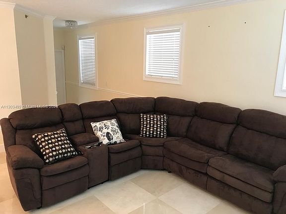 4th image of 3255 NE 184th St APT 12316