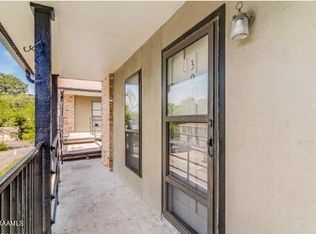 701 S College Rd APT 303, Lafayette, LA 70503