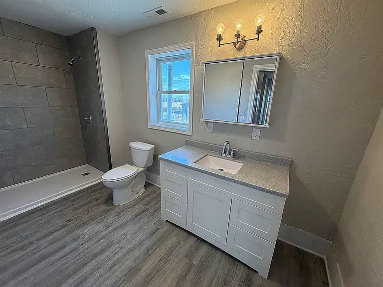 914 N Splinter Rd — Photo 9