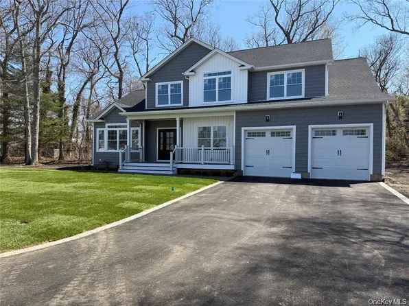 3 Lotto Court, Lake Grove, NY 11755