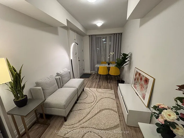 1774 A Lawrence Ave W #2 — Photo 5