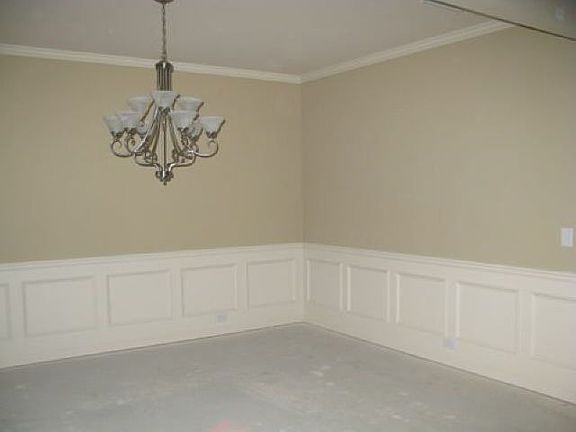 3rd image of 1547 Squire Hill Ln