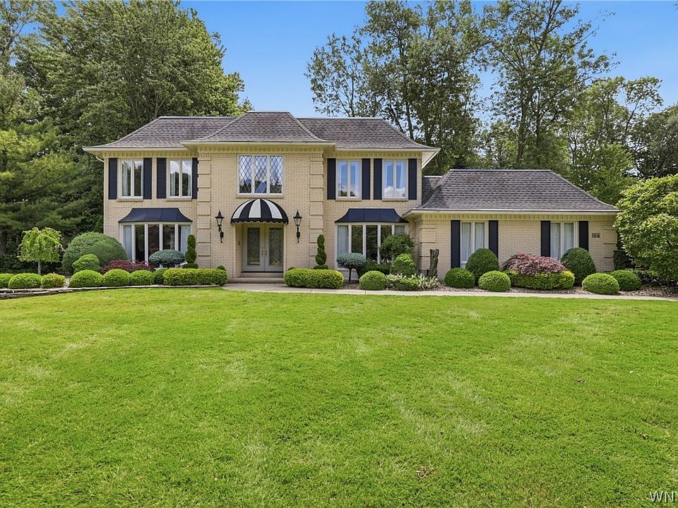 1st image of 164 Crestwood Ln