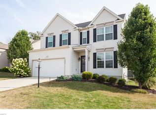 1046 Kings Cross Dr, Wadsworth, OH 44281