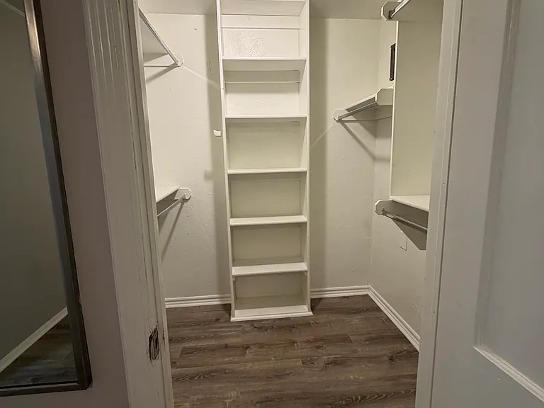 303 E Rose Dr — Photo 11