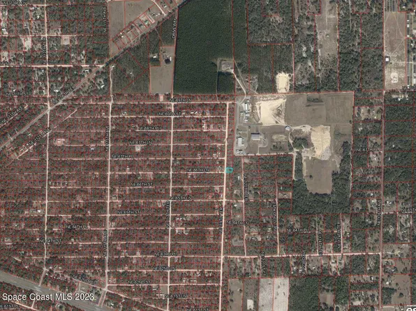 2 Unknown Ct, Williston, FL 32696