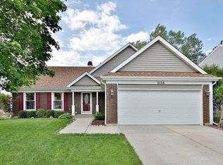 2136 Parkville Rd, Schaumburg, IL 60194