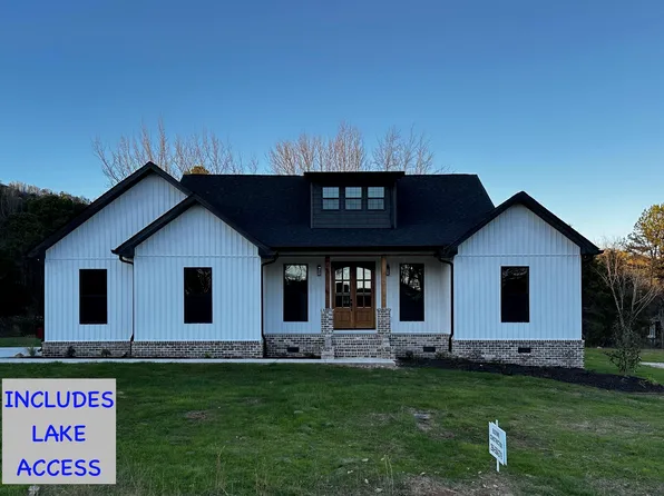 75 Dale St, Scottsboro, AL 35769