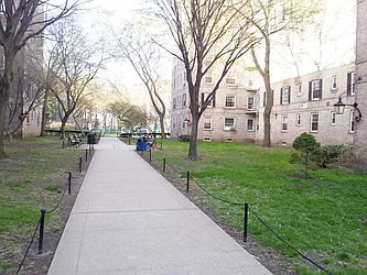 Sold by Winzone Realty Inc