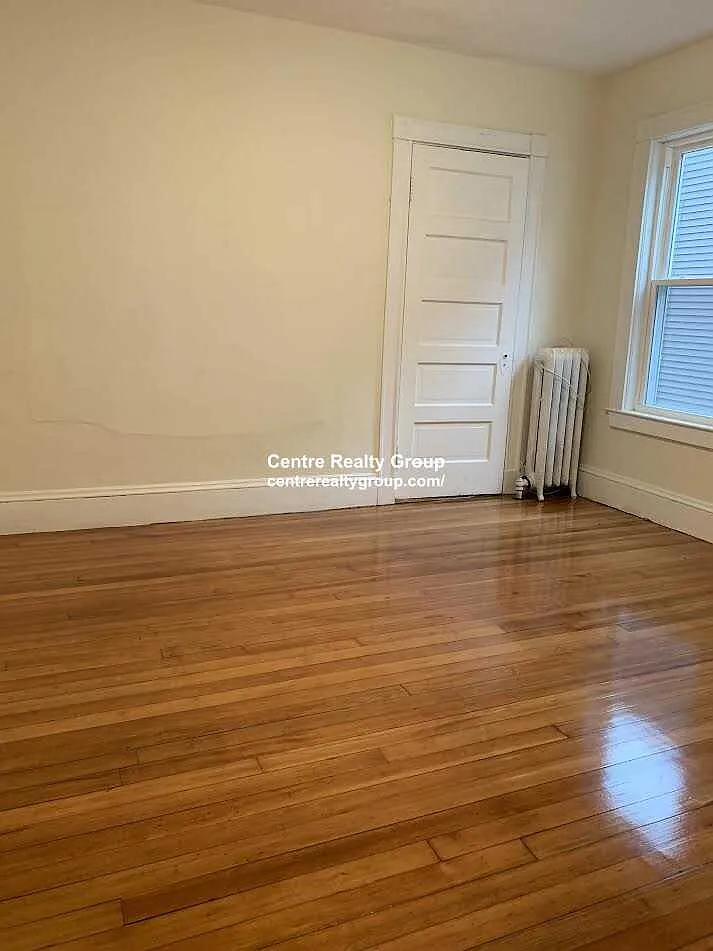 3 bed, $3,300 — Photo 3