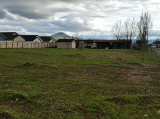 3701 Antelope Rd, White City, OR 97503