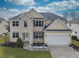 198 Burwick Rd, Highland Hts, OH 44143