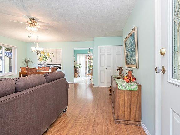 5th image of 262 River Rd