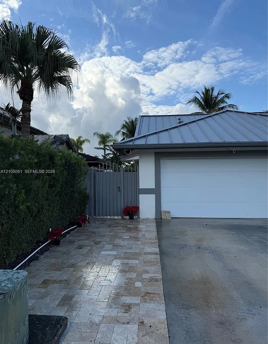 G B Estates — Photo 1
