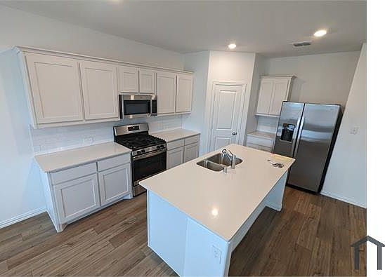 4th image of 2505 Skip Away Ct