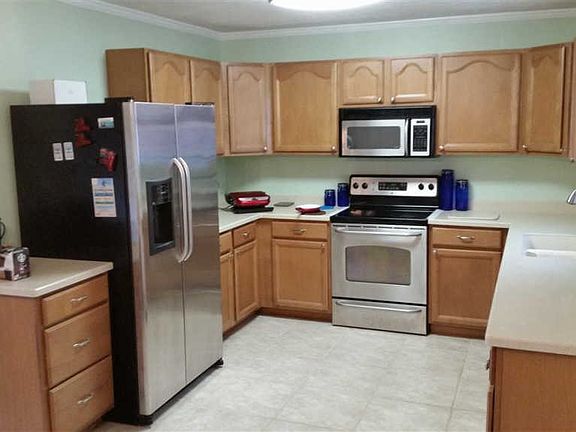 3rd image of 3083 Fayal Dr