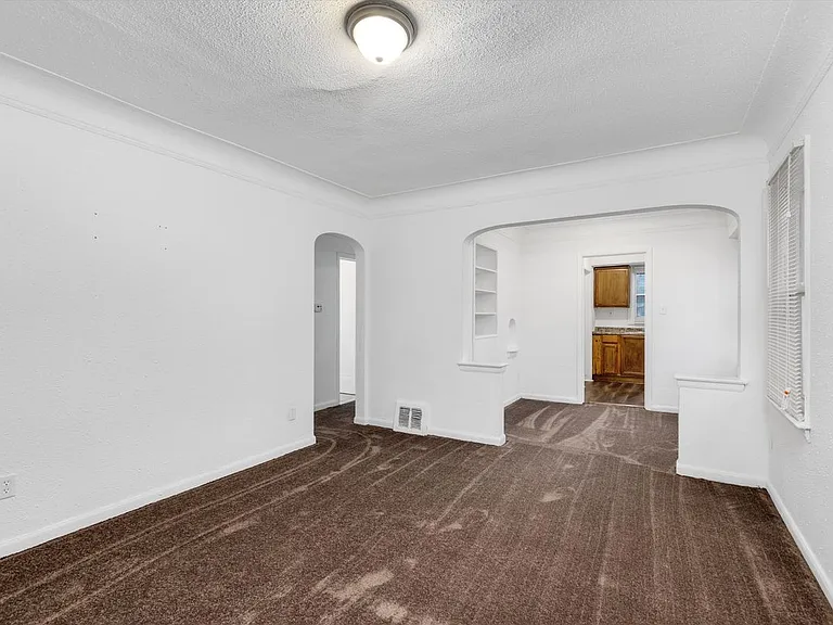 12244 Woodmont Ave — Photo 3