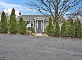 215 Hazel St, Hamburg, PA 19526