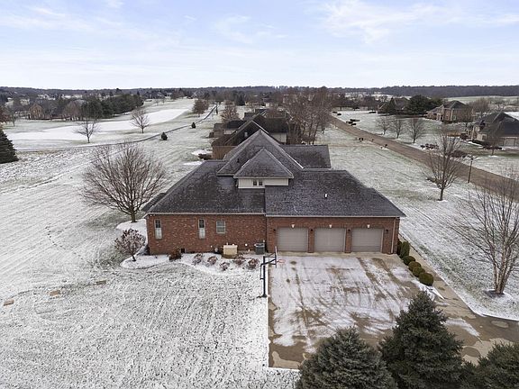 4th image of 1404 Greenbrier Dr