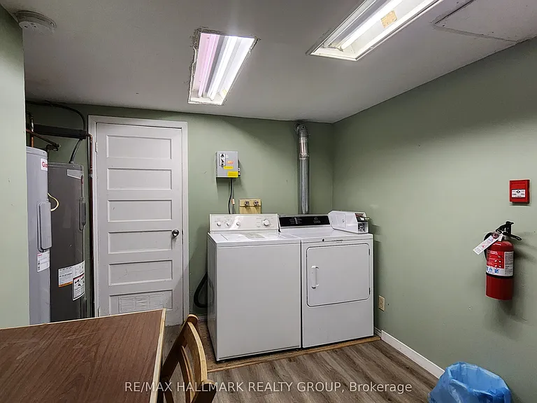 125 Glenora St #3 — Photo 28