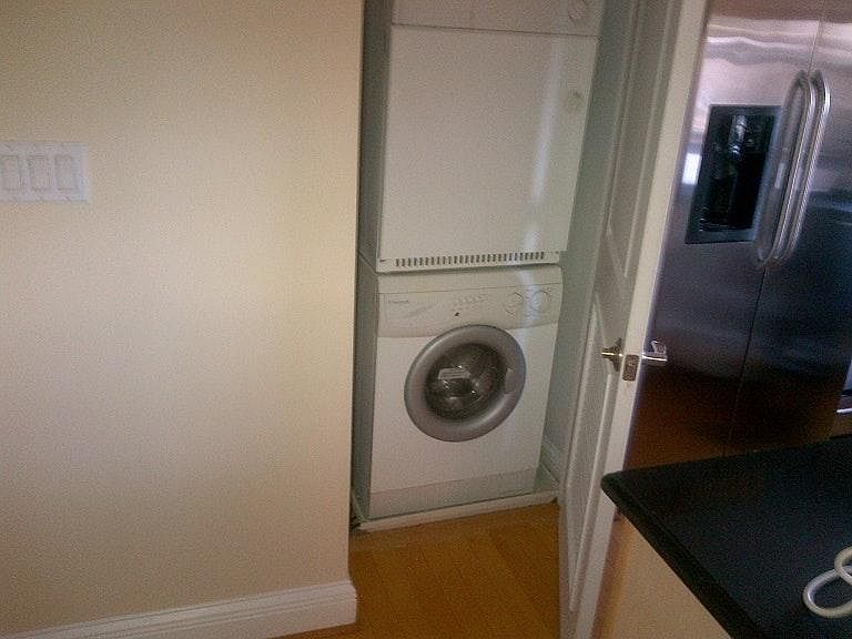washer/dryer in the apt