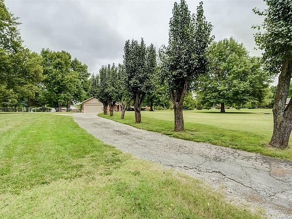 5th image of 144 Spunky Creek Dr