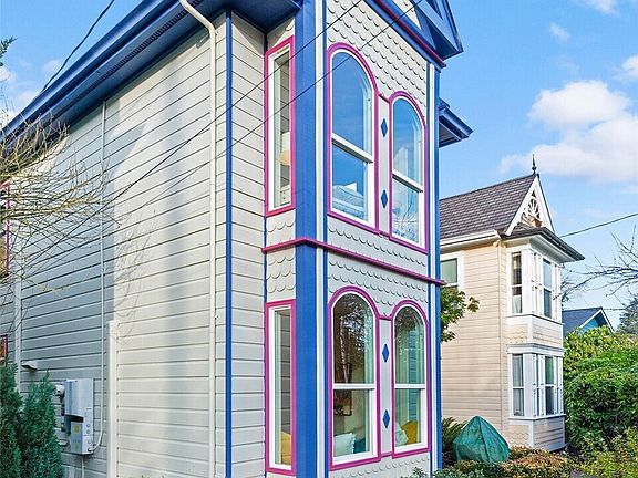 3rd image of 9221 College Way N