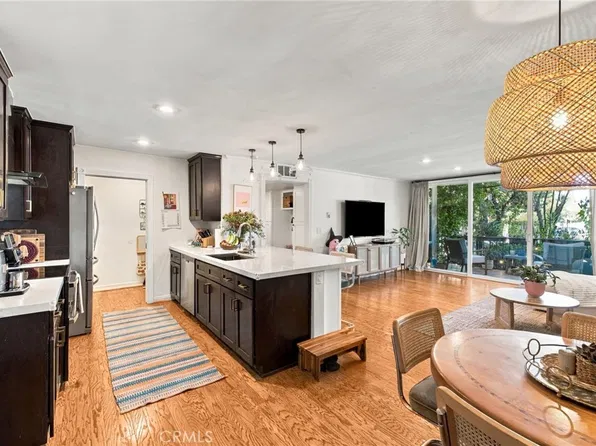 10240 Camarillo St APT 115, North Hollywood, CA 91602