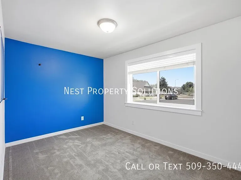 123 9th Ave #8 — Photo 16