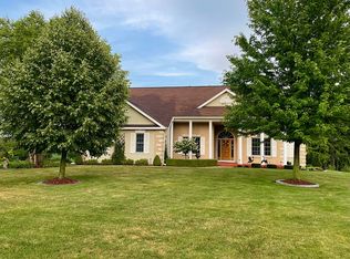 203 Hunters Glen Ln, Johnson Creek, WI 53038