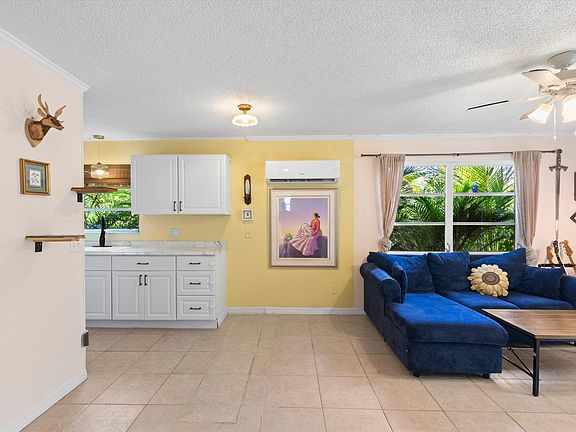 4th image of 29284 Coconut Palm Dr