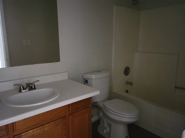 2426 W Earll Dr — Photo 7