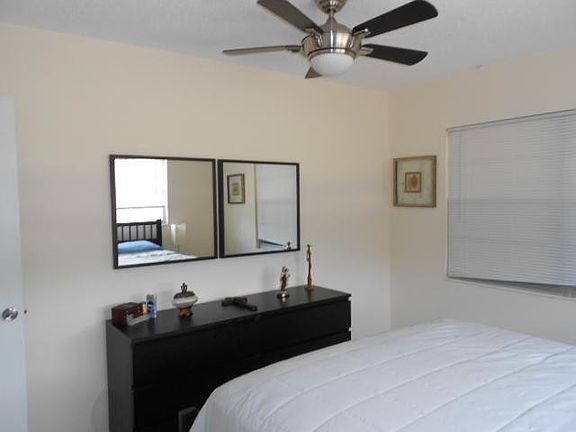 5th image of 104 E Ventnor #104