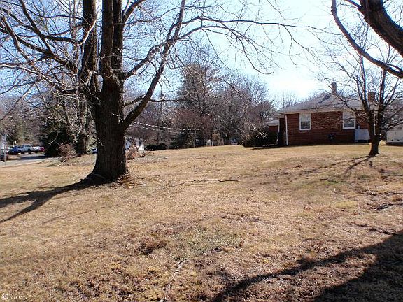 5th image of 11701 Swarts Dr