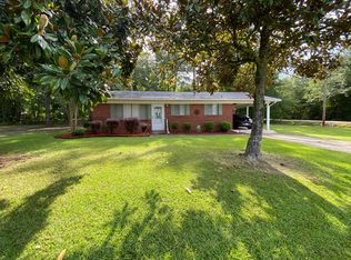 417 Linwood Dr, Amory, MS 38821