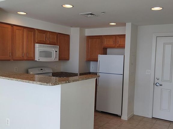 3rd image of 4480 Market Commons Dr Unit 613