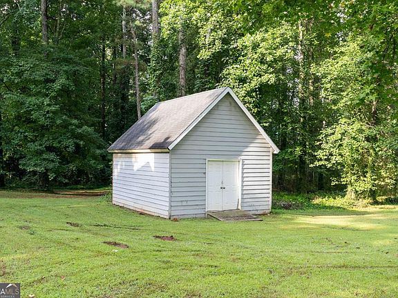 5th image of 844 Hardy Cir