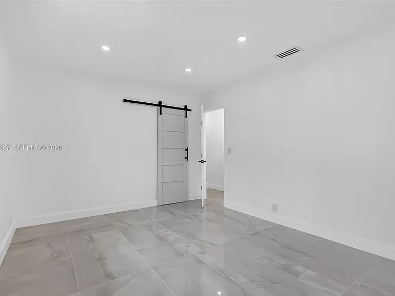 607 Layne Blvd — Photo 28