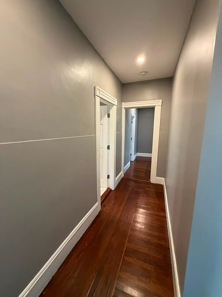 3 bed, 1000 sqft, $2,800 — Photo 3